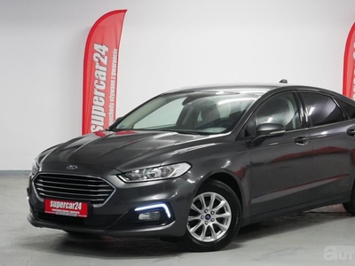 FORD MONDEO sedan (limuzyna)