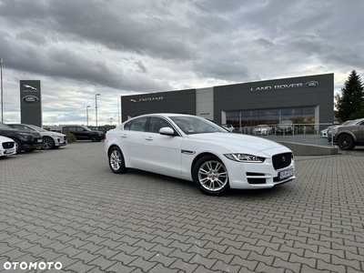 Jaguar XE 2.0 D Prestige