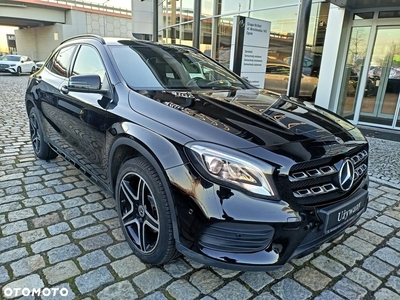 Mercedes-Benz GLA 220 4-Matic AMG Line