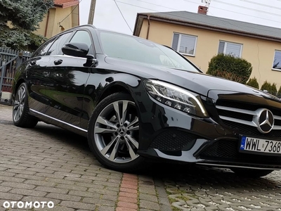 Mercedes-Benz Klasa C 220 d T 9G-TRONIC