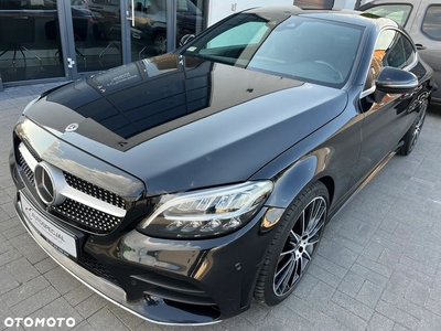 Mercedes-Benz Klasa C 300 9G-TRONIC