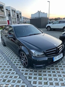 Mercedes-Benz Klasa C 350 BlueEff 4-Matic Elegance