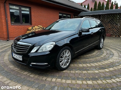 Mercedes-Benz Klasa E 200 T CDI DPF BlueEFFICIENCY 7G-TRONIC Elegance