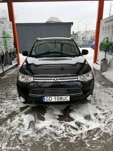 Mitsubishi Outlander 2.0 4WD Plug-In Hybrid Top