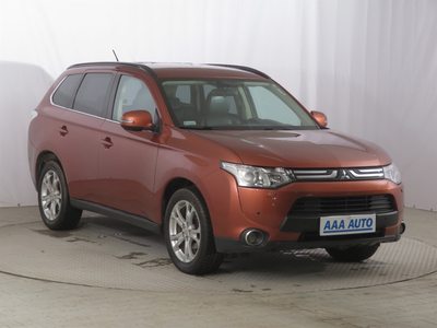 Mitsubishi Outlander 2015 2.0 82390km SUV