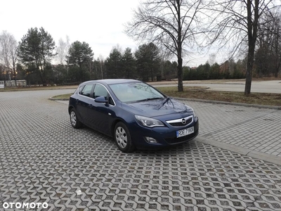 Opel Astra 1.6 automatik Cosmo