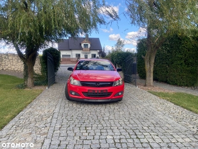Opel Astra III GTC 2.0 T Sport