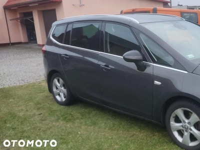 Opel Zafira 1.6 T SIDI Cosmo EU6