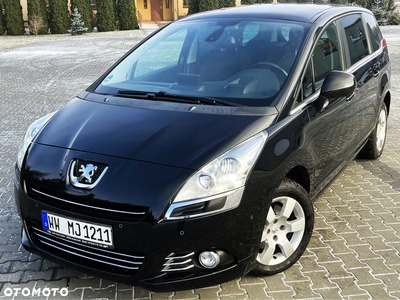 Peugeot 5008 1.6 THP Premium +