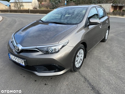 Toyota Auris 1.33 VVT-i Active