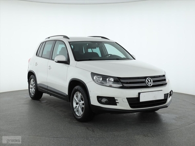 Volkswagen Tiguan , Salon Polska, Serwis ASO, Klimatronic, Parktronic