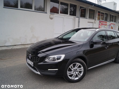 Volvo V60 Cross Country D4 AWD Geartronic Summum