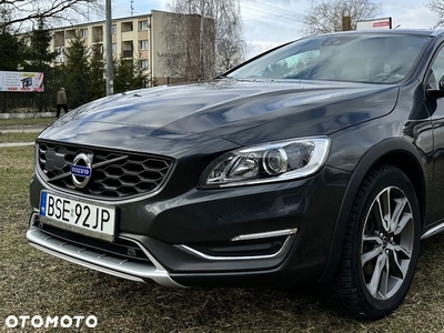 Volvo V60 Cross Country D4 AWD Summum