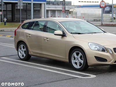 Volvo V60 T3 Momentum