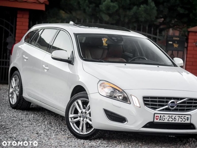 Volvo V60 T4 Geartronic Powershift Kinetic