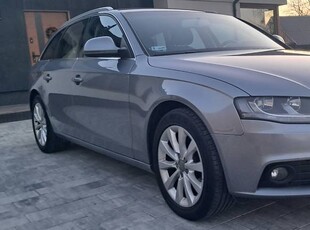 Audi A4 B8 2.0 TDI 140 KM super stan