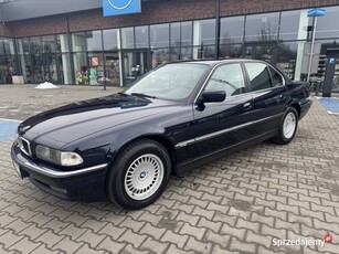 BMW E38 735i V8 / Automat