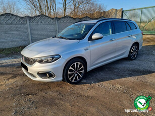 Fiat Tipo 1.4 T-jet 120km Lounge / Klimatronik / LED / Navi / Okazja II (2…