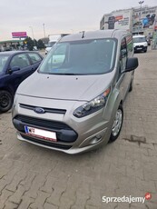 Ford Transit Connect Tren