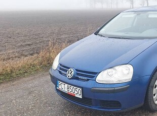 Golf v idealny do miasta i na pierwsze auto