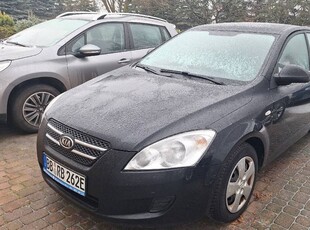 Kia Ceed 1,4 benzyna 2007 rok