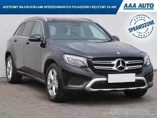 MERCEDES GLC