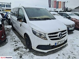 Mercedes V-klasa 2.0 diesel 190 KM 2023r. (Komorniki)