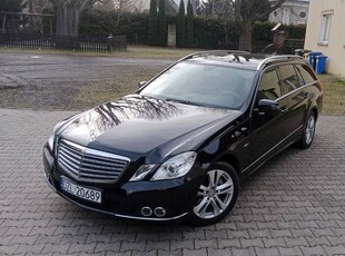 MERCEDES W212 1.8 BENZYNA 183KM ELEGANCE ZAREJESTROWANY ZADBANY ZAMIANA