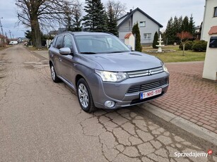 Mitsubishi Outlander 2.0 PHEV Instyle 4X4 Hybrid-Plugin ! LPG !