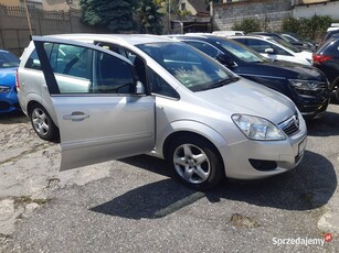 Opel Zafira 2008 r zadbany Bardzo mały przebieg Benzyna