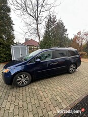 Rodzinna Honda Odyssey 8 osob.