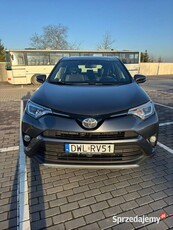 Toyota RAV4 2016 rok