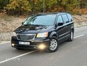 Używany Chrysler Town & Country 2016