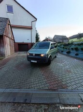 Volkswagen T5 transporter