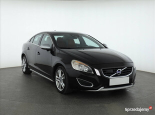 Volvo S60 T4