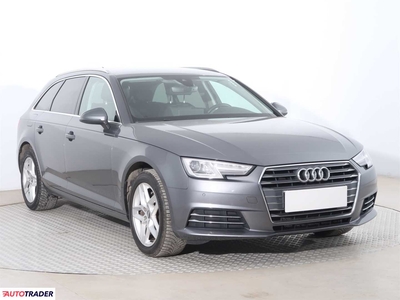 Audi A4 2.0 187 KM 2017r. (Piaseczno)