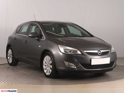 Opel Astra 1.6 113 KM 2010r. (Piaseczno)