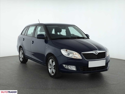 Skoda Fabia 1.2 103 KM 2013r. (Piaseczno)