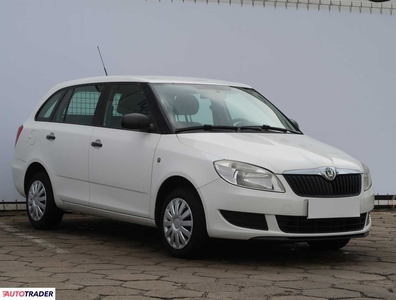 Skoda Fabia 1.6 73 KM 2010r. (Piaseczno)