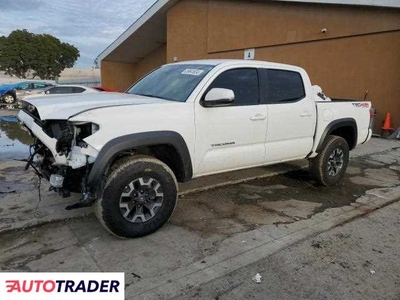 Toyota Tacoma 3.0 benzyna 2023r. (HAYWARD)