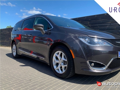 Chrysler Pacifica