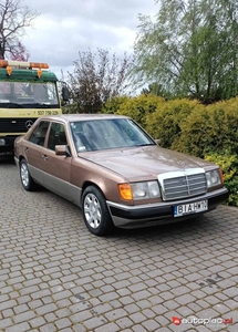 Mercedes-Benz W124