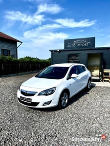 Opel Astra 1,4 turbo benzyna