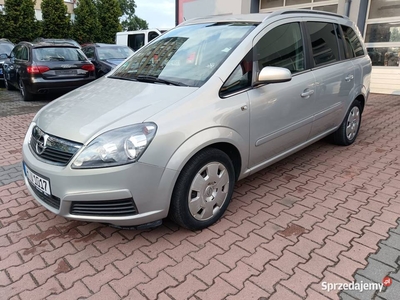 Opel Zafira B 7 osobowa gaz CNG lub benzyna hak holowniczy