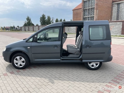 Volkswagen Caddy life osobowy 1.9tdi rok 2009 klima zarejestrowany okazja