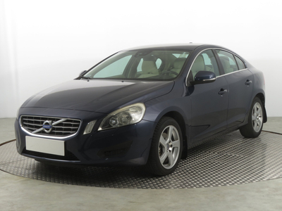 Volvo S60 2011 D3 190668km Sedan