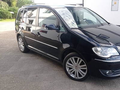 Vw Touran 2.0 TDI 140 KM - Ksenony - Duże Radio - Zadbany -