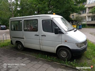 Mercedes Sprinter 208d uszkodzony silnik.