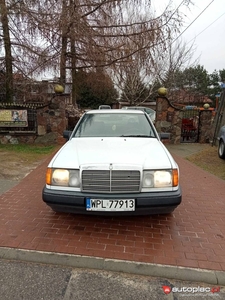 Mercedes-Benz W124