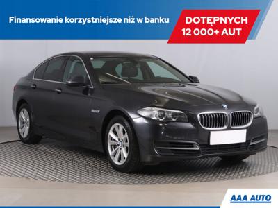 BMW Seria 5 F10-F11 Limuzyna Facelifting 530d 258KM 2016